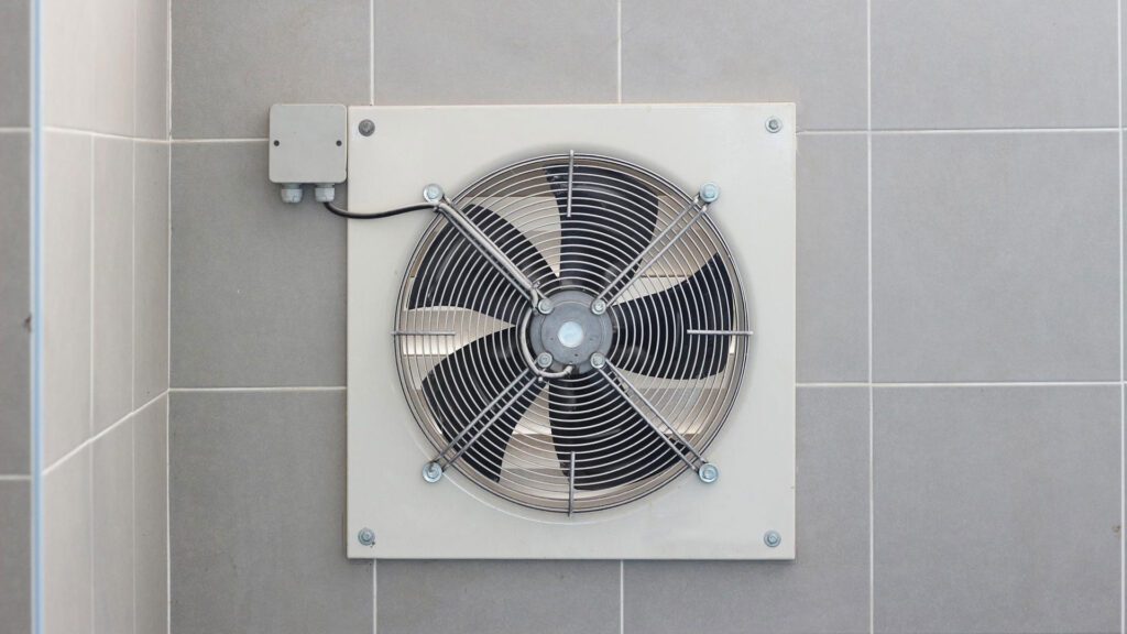 exhaust fan for ventilation and remove moisture from air